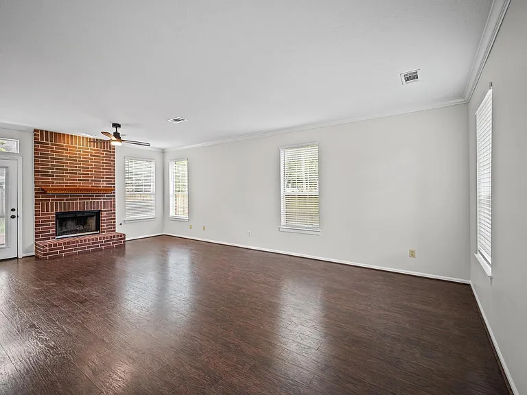 7 Grey Birch Pl — Photo 9