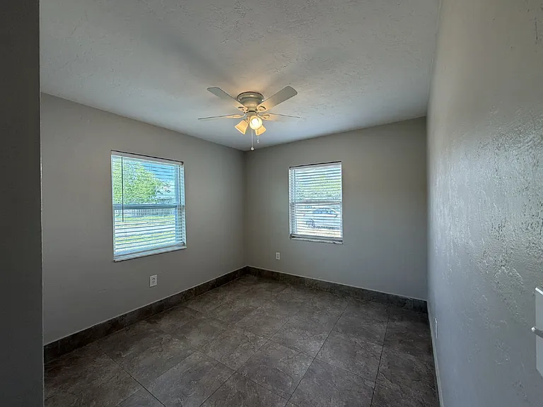 21090 Bersell Ave — Photo 11