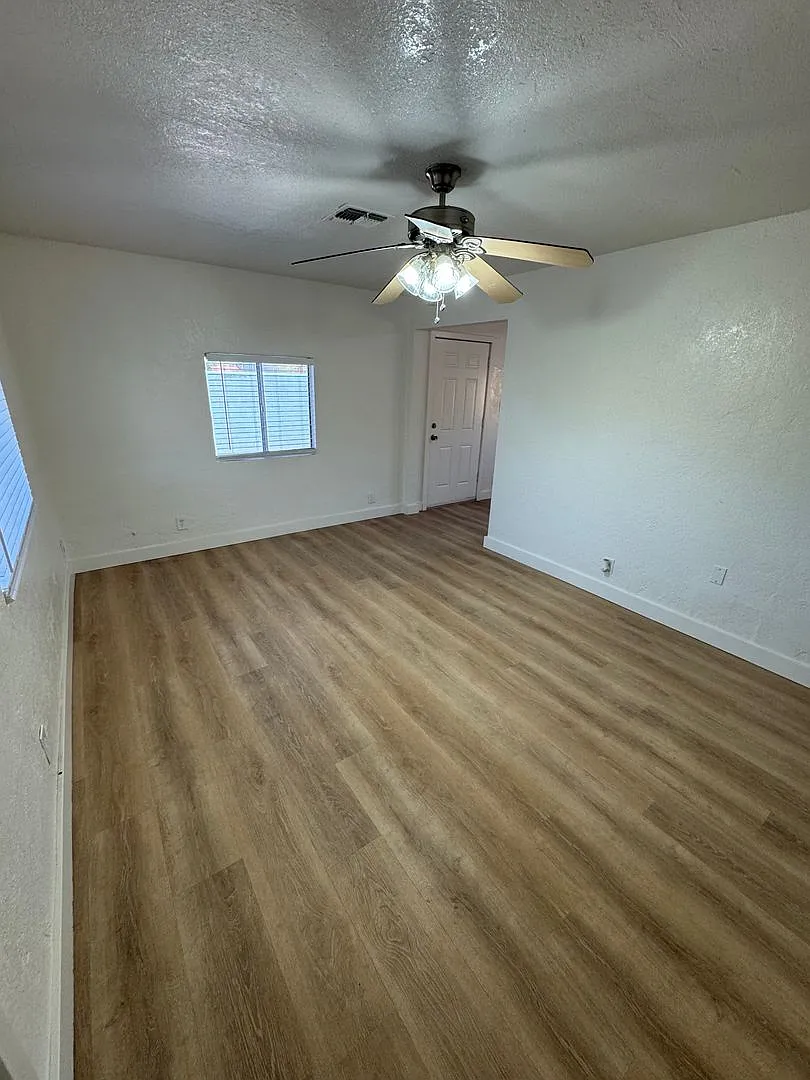1821 E Virginia Ave — Photo 2
