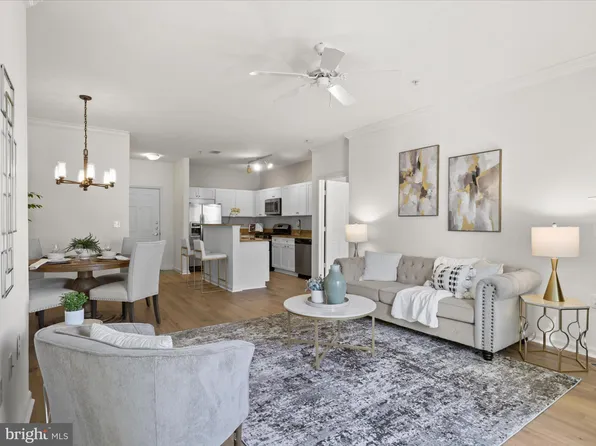 11326 Aristotle Dr #4-301, Fairfax, VA 22030