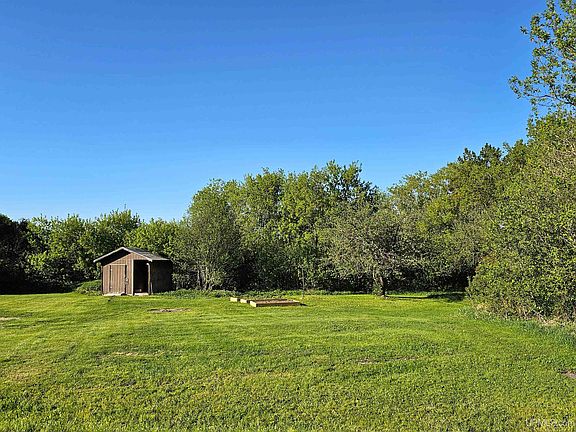 4th image of 50350 Lake Annie Rd
