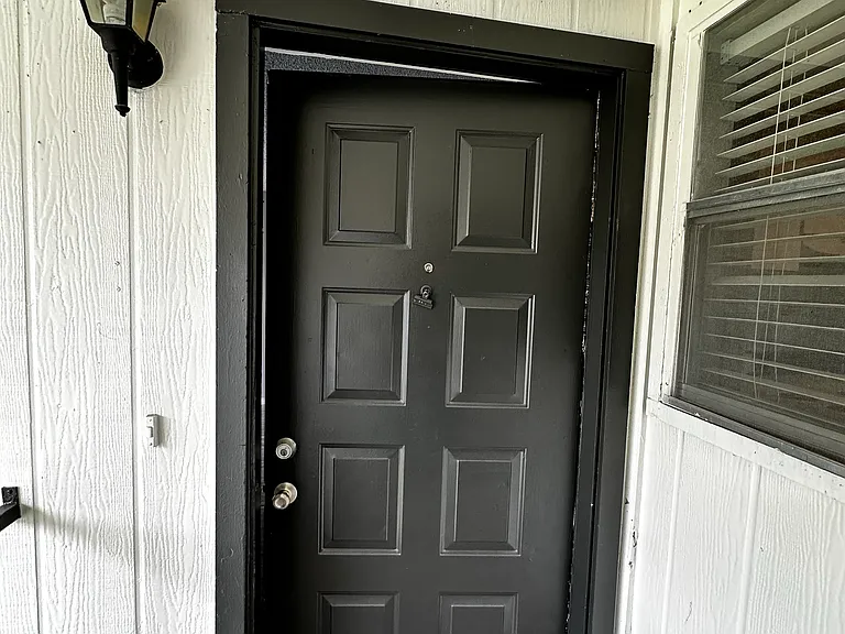 Saddle Ridge Apartments — Photo 22