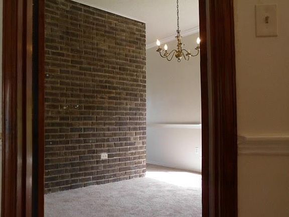 5th image of 1905 Bayou Oaks Dr