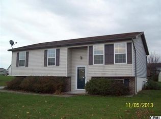 18 Bugler Dr, New Oxford, PA 17350