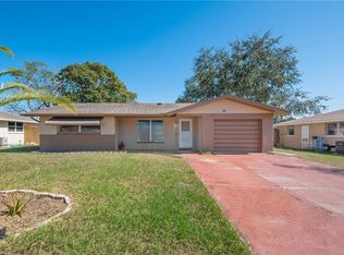 10128 Hickory Hill Dr, Port Richey, FL 34668