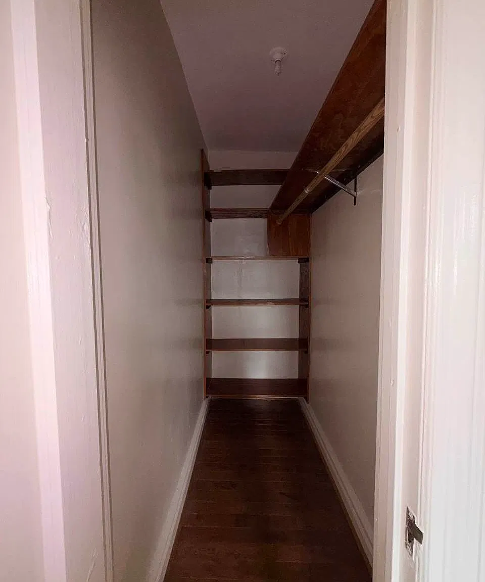 186 East 38th Street — Photo 4