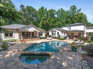 8675 Majors Rd, Cumming, GA 30041