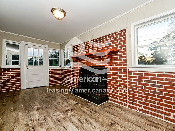 1132540_004_wm_-_dining_room_13435388.jpg