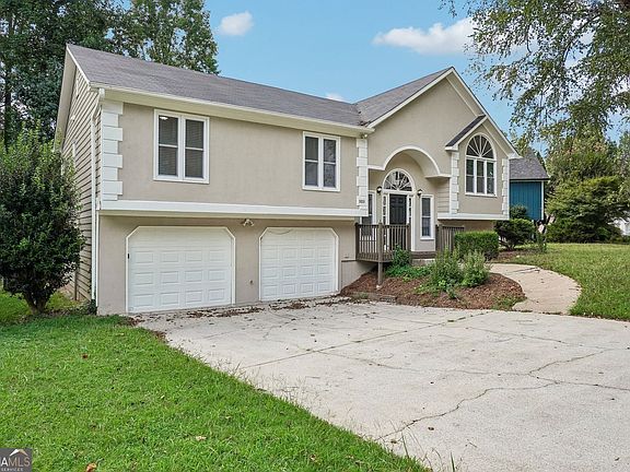 2nd image of 3833 Deercreek Dr