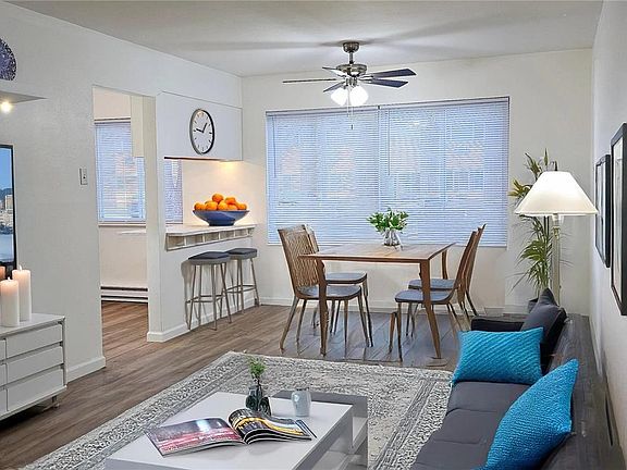 4th image of 7551 Hazelcrest Dr APT D