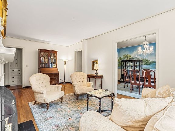 2nd image of 5 Arlington St APT 25