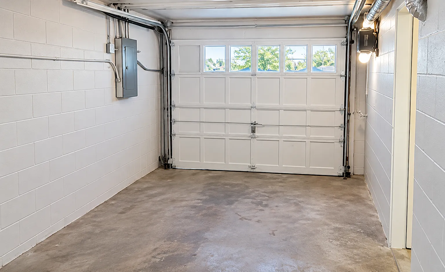 Studio, 600 sqft, $875 — Photo 3