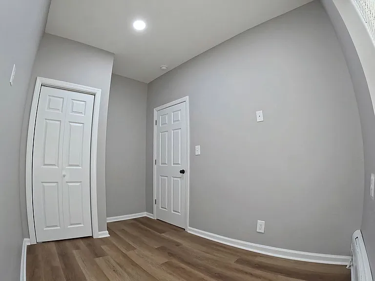 350 Princeton Ave — Photo 15