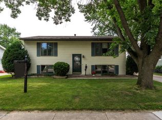 1670 10th Ave SE, Rochester, MN 55904