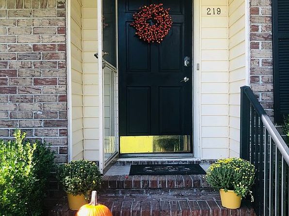 219 Pointer Dr
