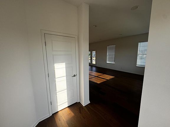 5th image of 7423 W 158th Ter