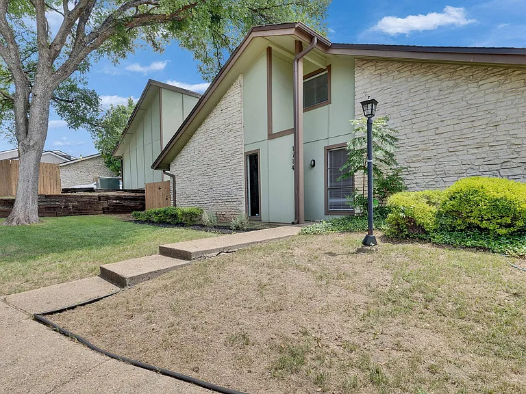 1714 Timber Ridge Dr — Photo 25