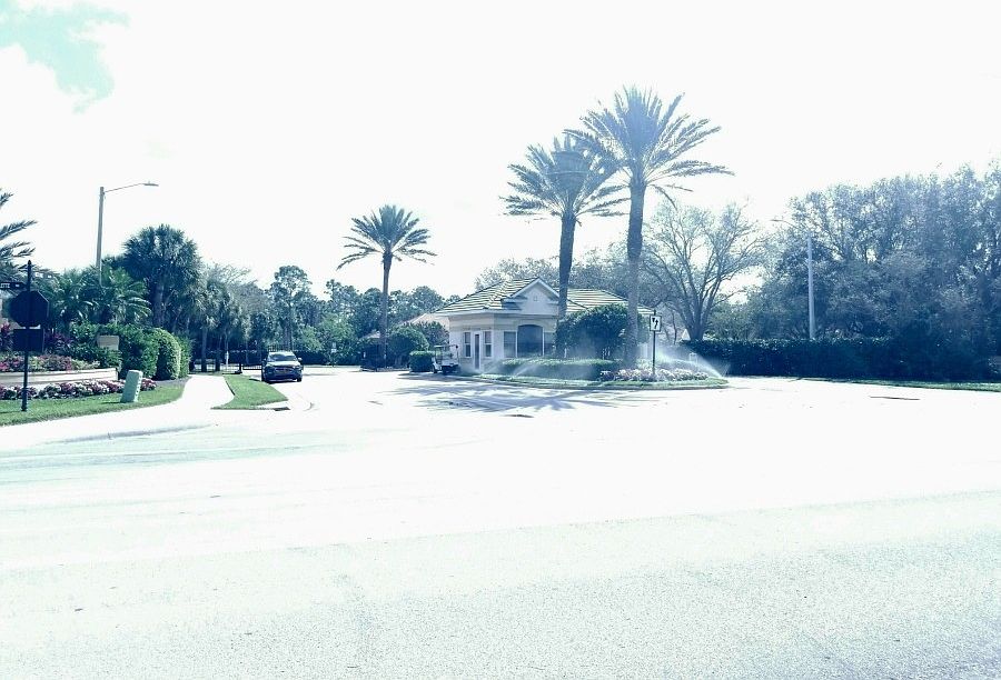 2nd image of 6964 Burnt Sienna Cir