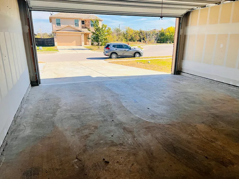 135 Cibolo Creek Dr — Photo 33