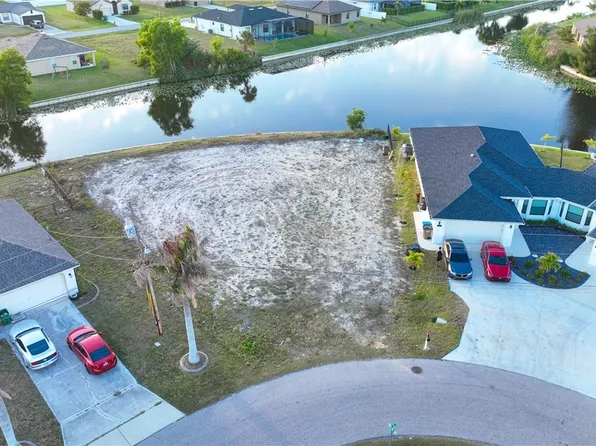817 SW 8th St, Cape Coral, FL 33991