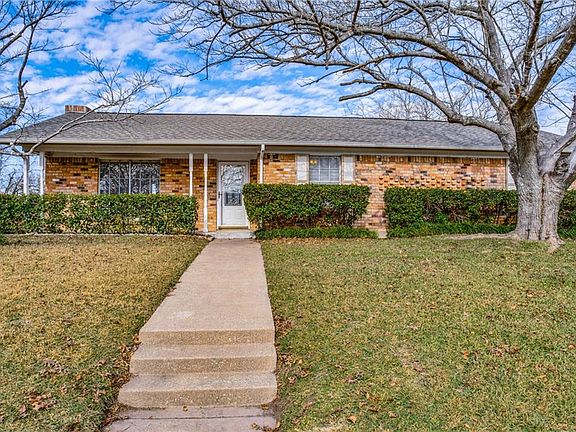 2nd image of 431 Riverwood Dr
