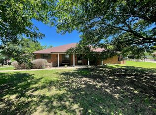 11 Maree Ct, Waxahachie, TX 75165
