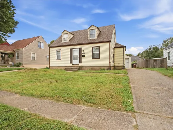 2019 E Bataan Dr, Dayton, OH 45420