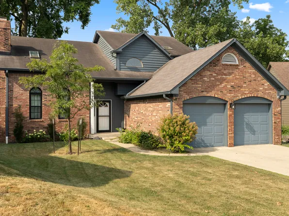 3167 Buckmoor Ct, Greenwood, IN 46143