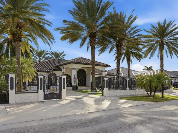 14252 SW 30th St, Miami, FL 33175