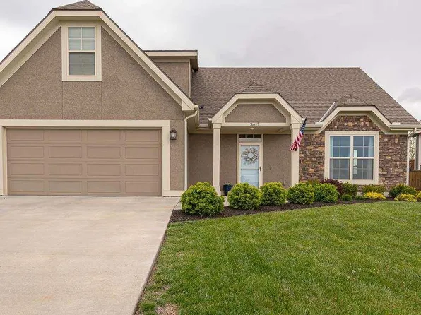 3612 Prairie Clover Ct, Lawrence, KS 66049