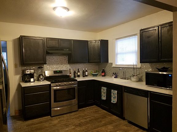 3rd image of 301 Polk St