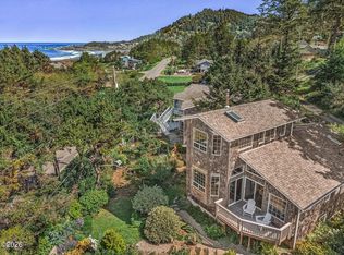 647 Pacific View Dr, Yachats, OR 97498