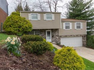 4340 Lydia St, Pittsburgh, PA 15207