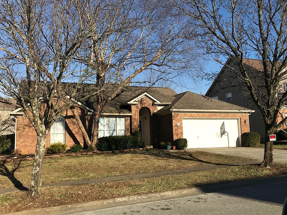 1st image of 821 Palomino Ln