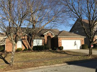 821 Palomino Ln, Lexington, KY 40503