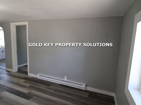 4th image of 2412 Lincoln St #1