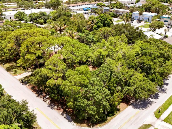 146 2ND Street, Jupiter, FL 33458