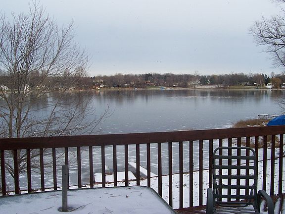 Master Bedroom Lakeview
