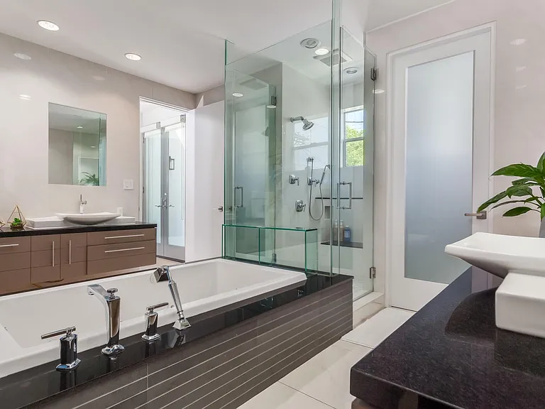 808 N La Jolla Ave — Photo 42