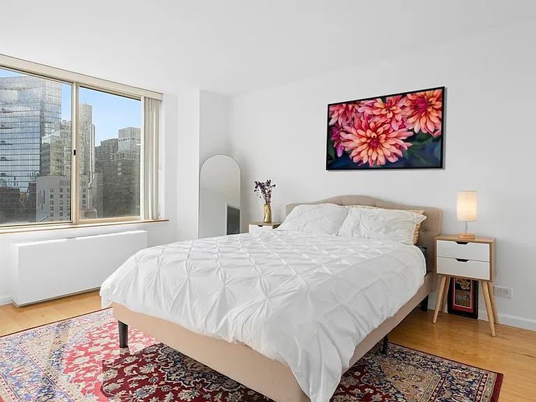 236 E 47th St #30B — Photo 7