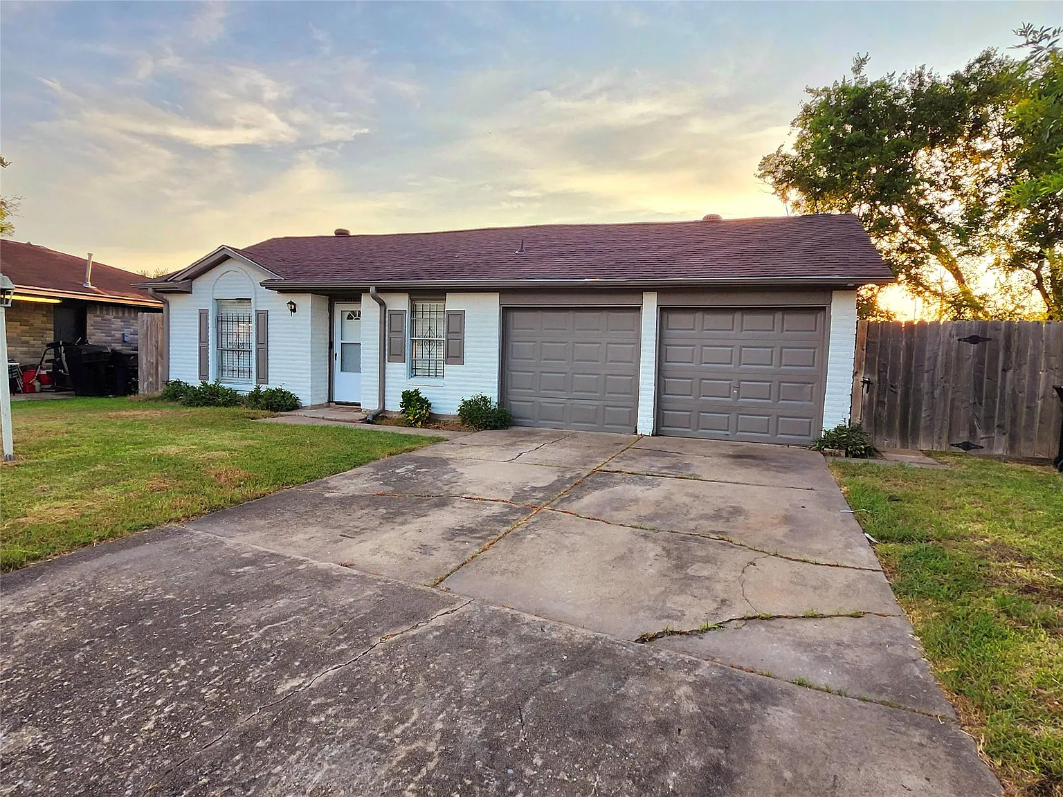3 bed, 2.0 bath, 1372 sqft, $1,950 — Photo 2