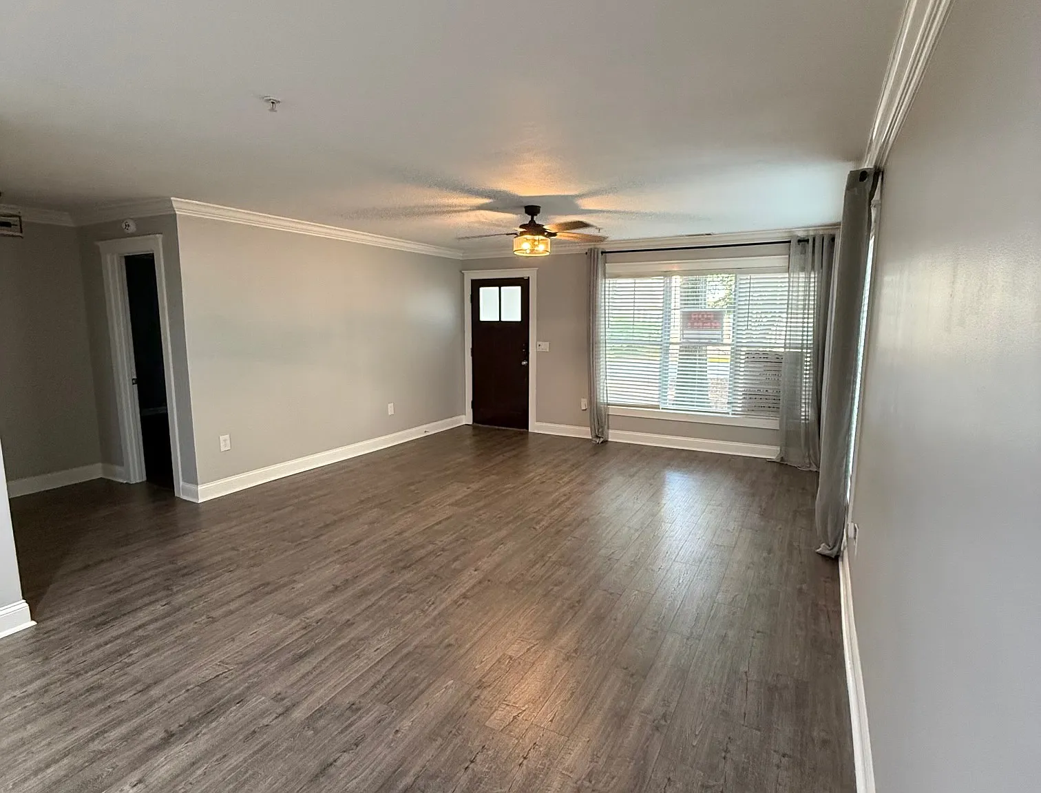 2 bed, 1152 sqft, $1,600 — Photo 3