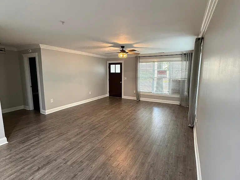 490 Barnett Shoals Rd #201 — Photo 3