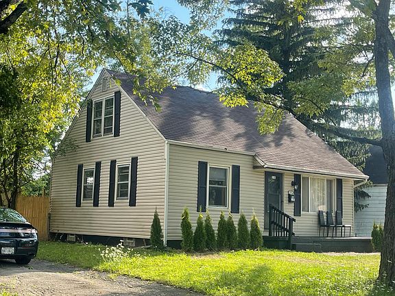 3rd image of 2183 Earl Ave