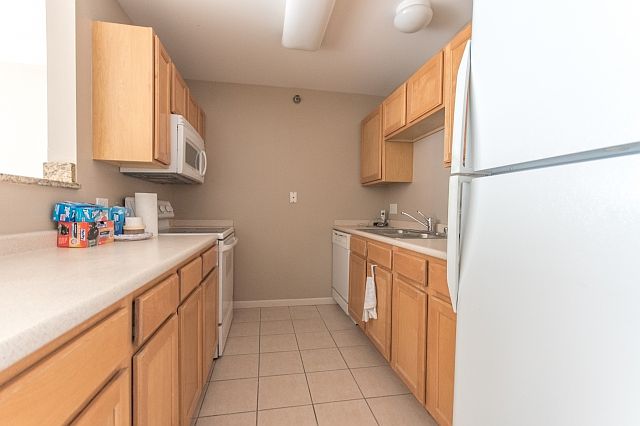 1st image of 345 N La Salle Dr APT 1207