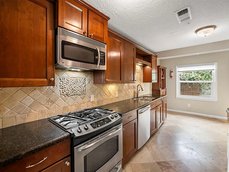 115 Marlin Ave — Photo 17