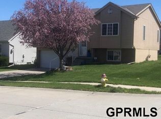 2903 N 145th St, Omaha, NE 68116