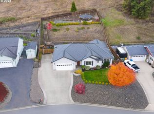 480 N Summerwood St, Roseburg, OR