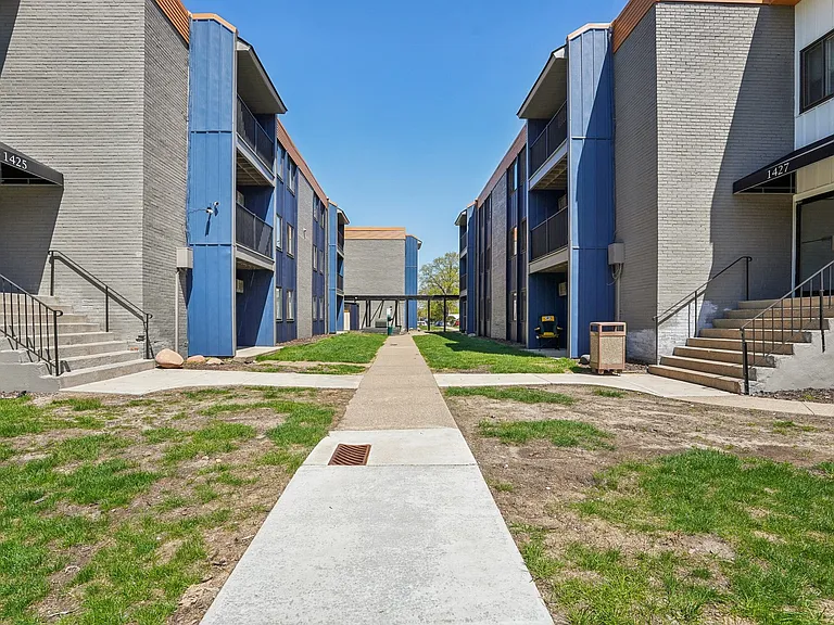 Park West Apartments, LLC — Photo 30