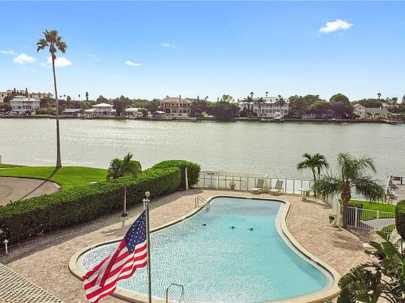 2nd image of 750 Island Way APT 301